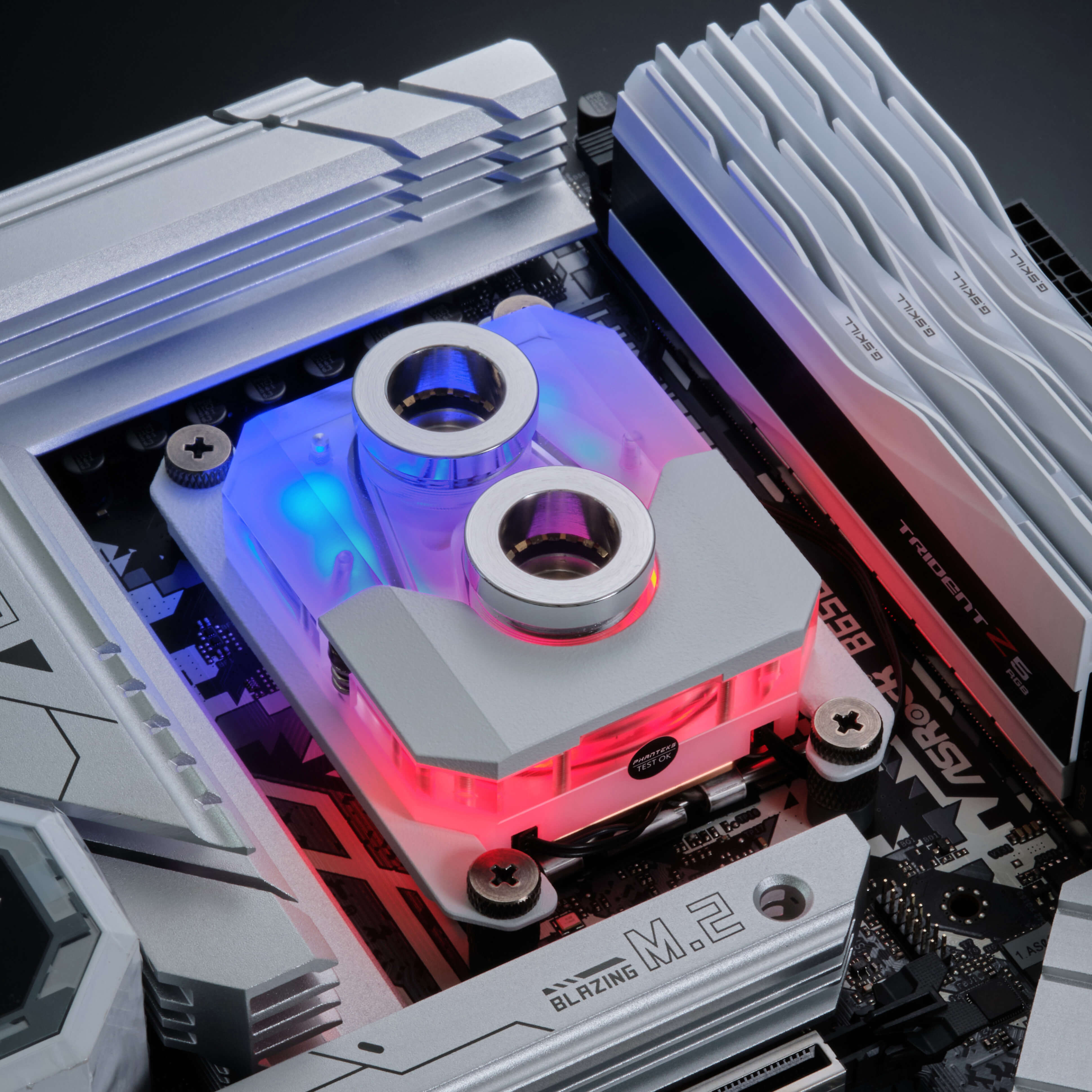 エクスブイモン　アルティメットカップ Glacier EZ-Fit 450CPU White – Phanteks